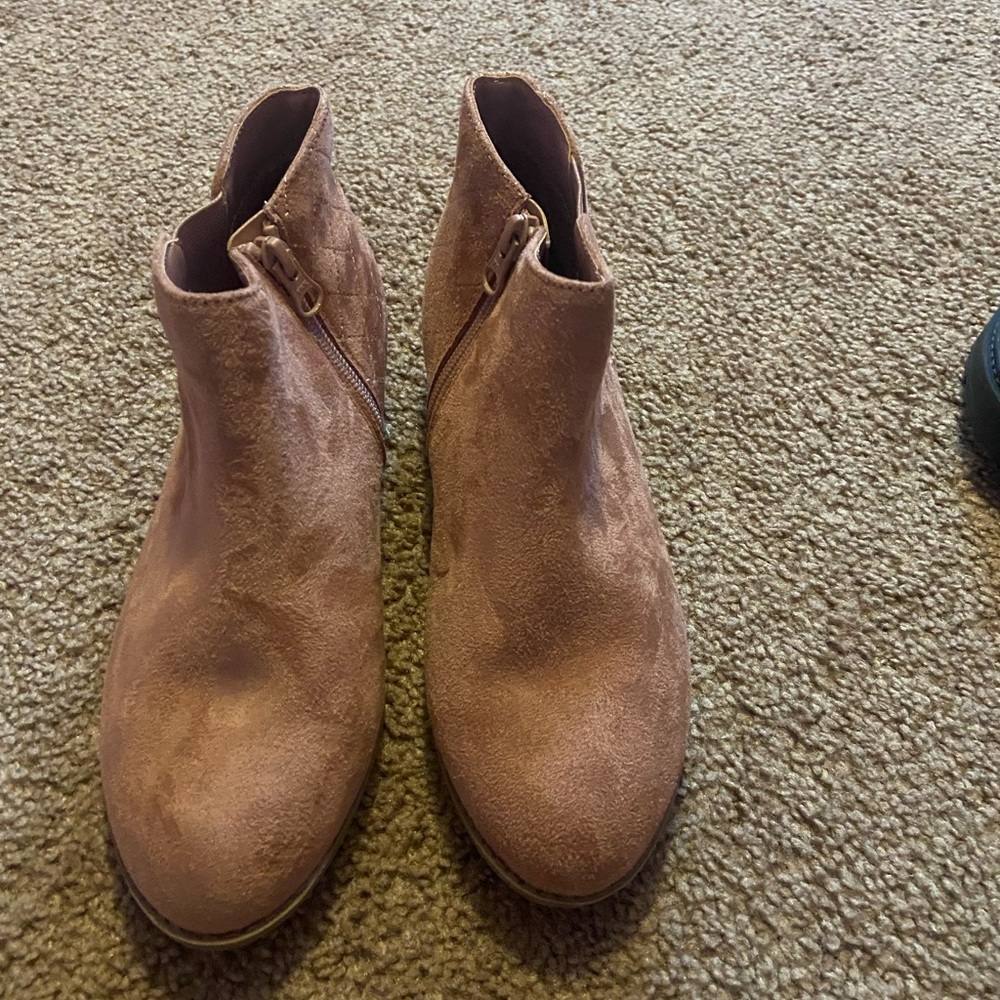 Dress boots
